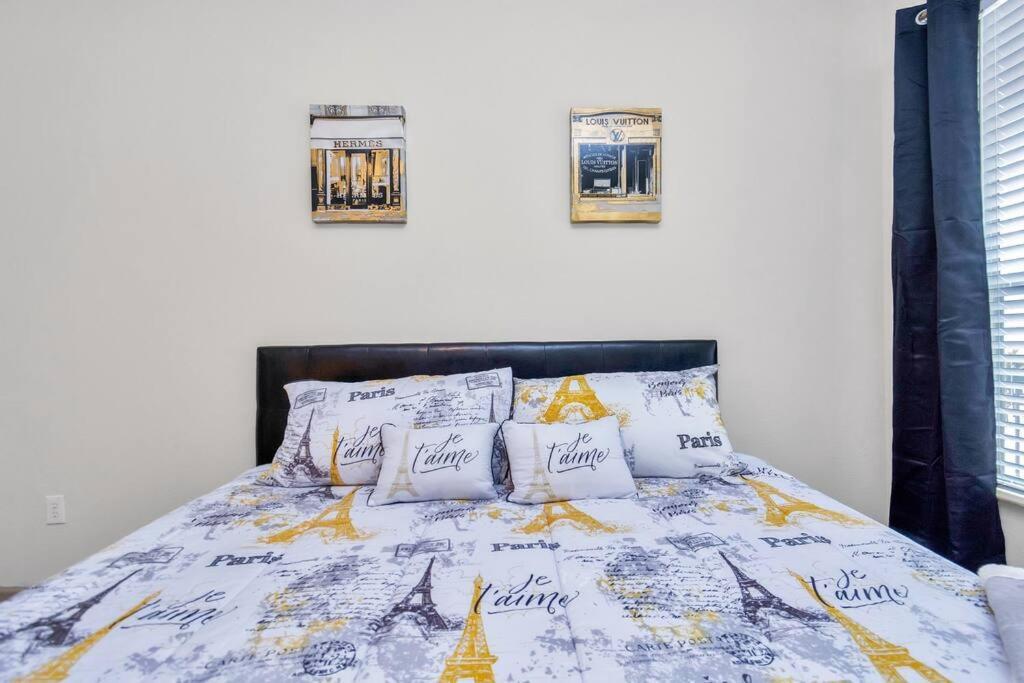 Stylish Open Concept Apt With King Bed, Walking Distance From Nrg Texans Stadium, 1 Mile To Med Center, Free Parking Houston Bagian luar foto